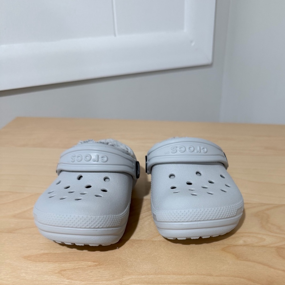 CROCS Kids' Light Gray Slippers